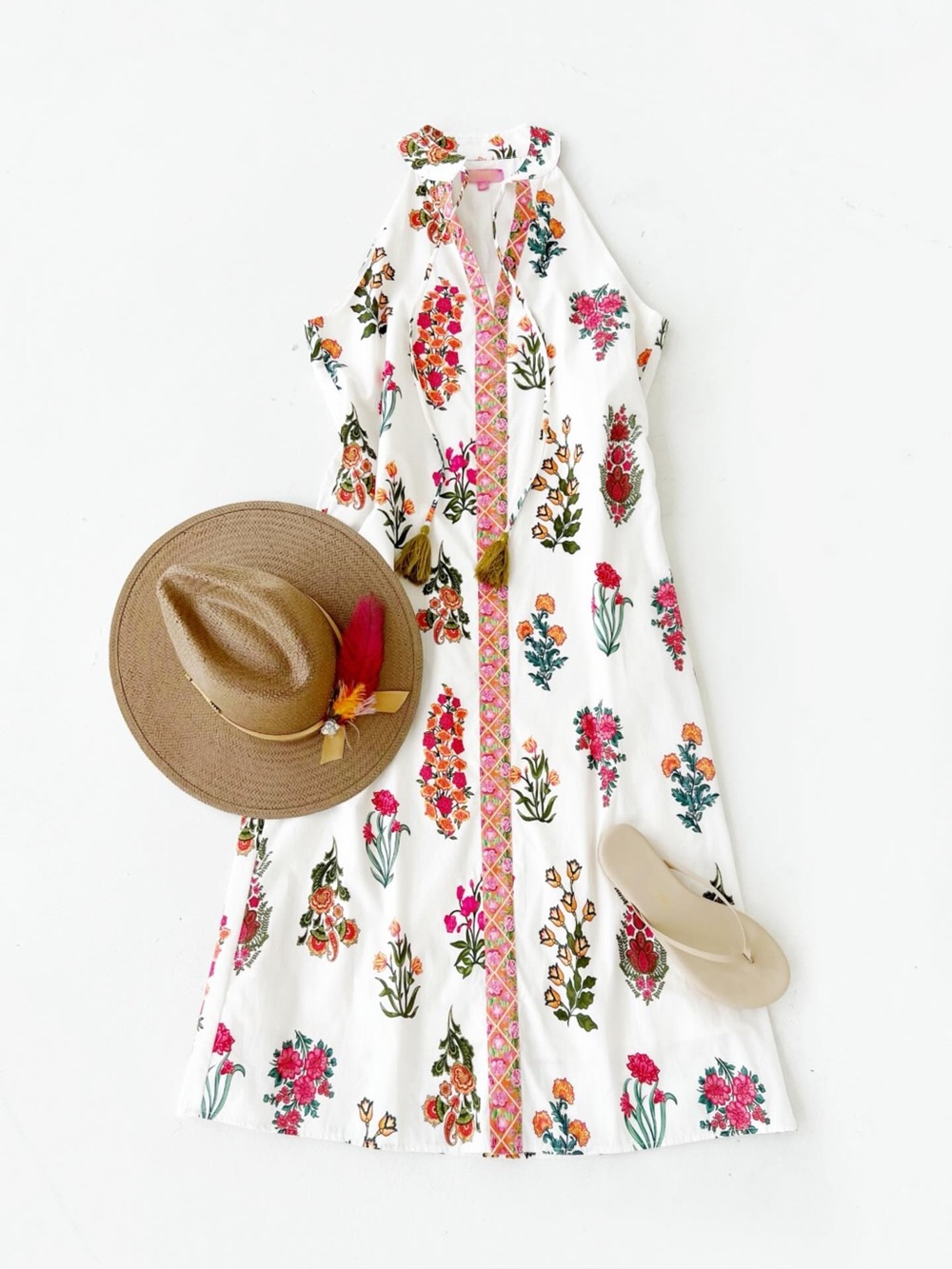 NEW w/tags THML Halter Floral Pattern Maxi Dress. Size XL. 100% Cotton.